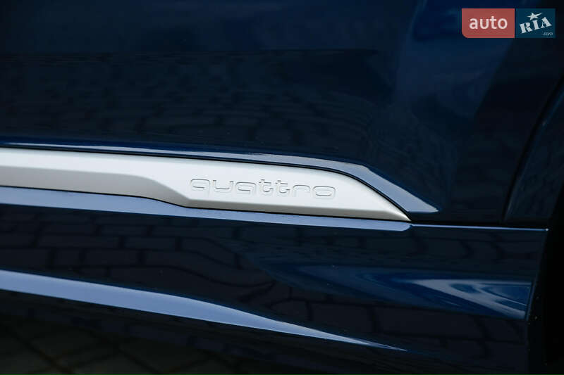 Позашляховик / Кросовер Audi Q7 2020 в Івано-Франківську