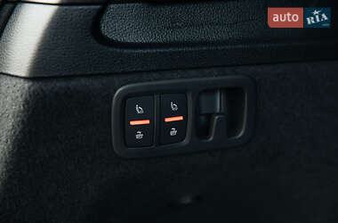 Внедорожник / Кроссовер Audi Q7 2020 в 