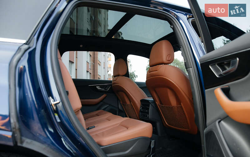 Позашляховик / Кросовер Audi Q7 2020 в Івано-Франківську
