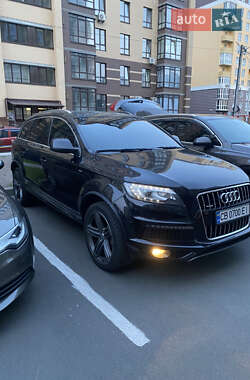 Внедорожник / Кроссовер Audi Q7 2009 в 