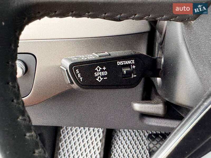 Внедорожник / Кроссовер Audi Q7 2016 в Киеве