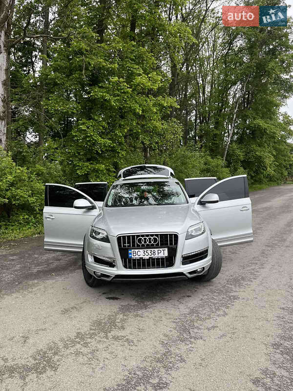 Позашляховик / Кросовер Audi Q7 2015 в Львові