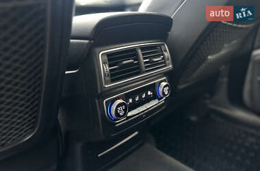 Внедорожник / Кроссовер Audi Q7 2016 в 