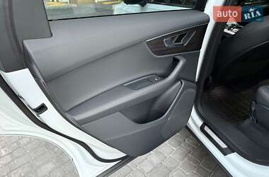 Внедорожник / Кроссовер Audi Q7 2021 в 