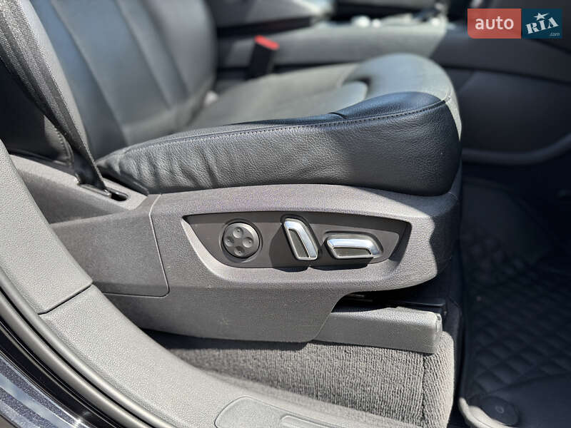 Внедорожник / Кроссовер Audi Q7 2015 в Киеве