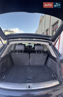 Внедорожник / Кроссовер Audi Q7 2010 в 