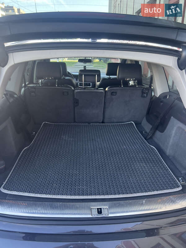 Позашляховик / Кросовер Audi Q7 2010 в Хусті