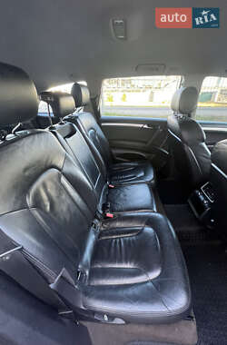 Внедорожник / Кроссовер Audi Q7 2010 в 