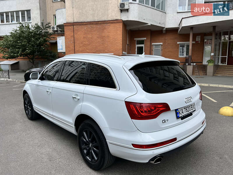 Внедорожник / Кроссовер Audi Q7 2012 в Киеве