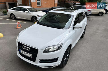 Внедорожник / Кроссовер Audi Q7 2012 в 