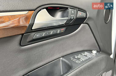 Внедорожник / Кроссовер Audi Q7 2012 в 