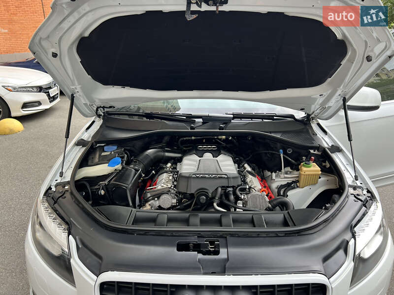 Внедорожник / Кроссовер Audi Q7 2012 в Киеве