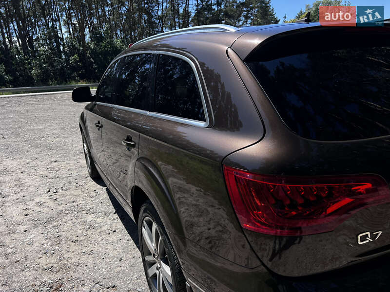 Внедорожник / Кроссовер Audi Q7 2014 в Владимире