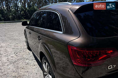 Позашляховик / Кросовер Audi Q7 2014 в 