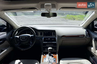 Позашляховик / Кросовер Audi Q7 2014 в 