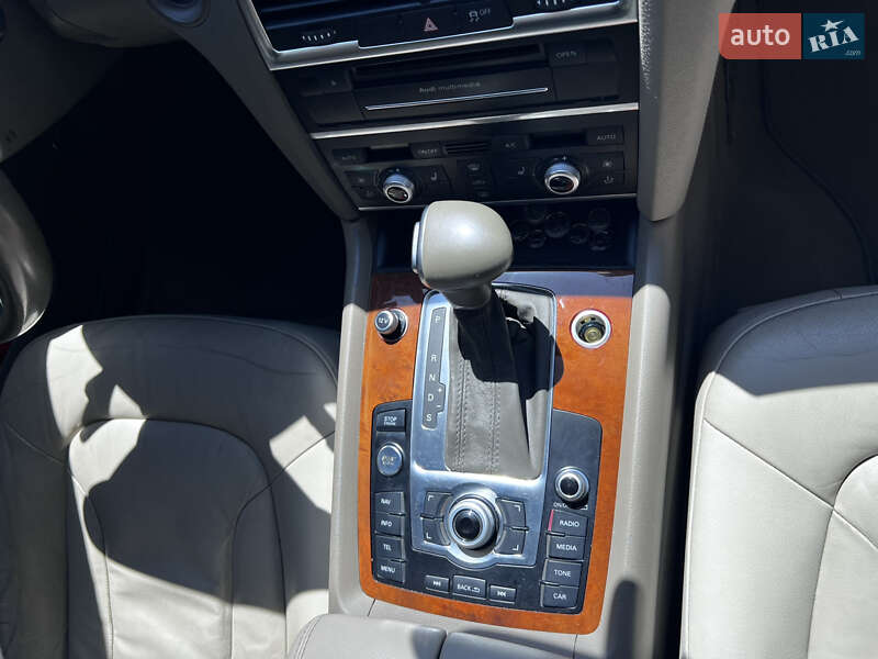 Внедорожник / Кроссовер Audi Q7 2014 в Владимире