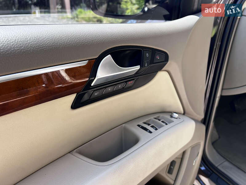 Внедорожник / Кроссовер Audi Q7 2014 в Владимире