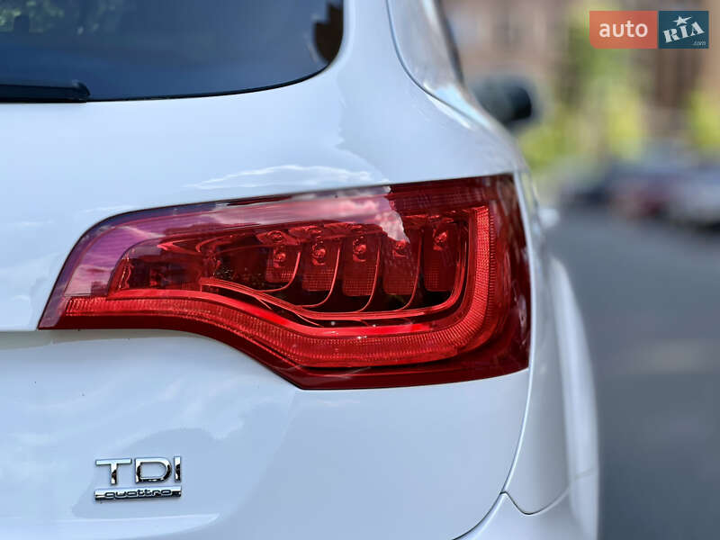 Внедорожник / Кроссовер Audi Q7 2011 в Киеве