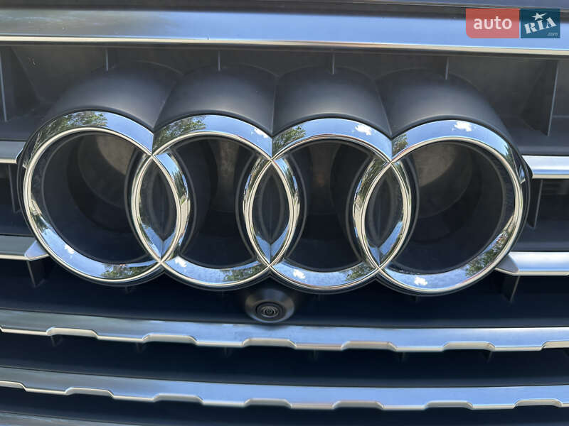 Внедорожник / Кроссовер Audi Q7 2017 в Луцке