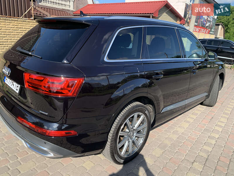 Позашляховик / Кросовер Audi Q7 2018 в Фастові