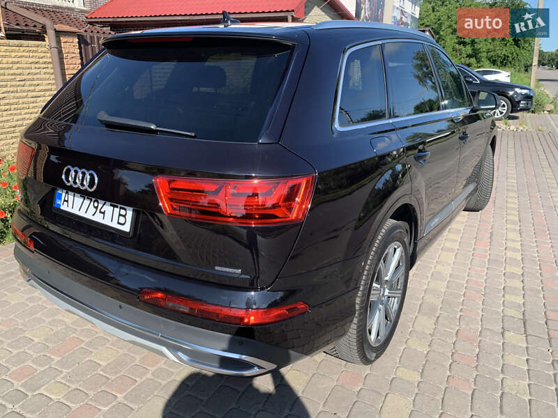 Позашляховик / Кросовер Audi Q7 2018 в Фастові