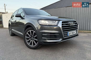 Внедорожник / Кроссовер Audi Q7 2016 в 