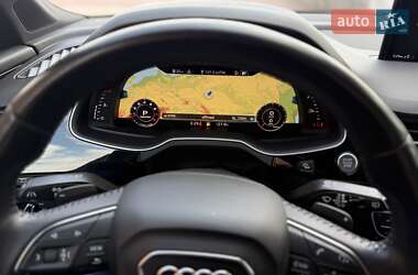 Внедорожник / Кроссовер Audi Q7 2017 в 