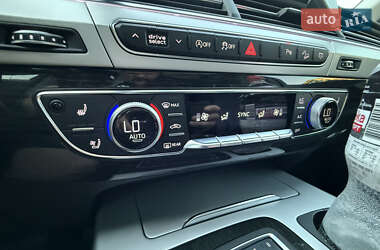 Позашляховик / Кросовер Audi Q7 2017 в 