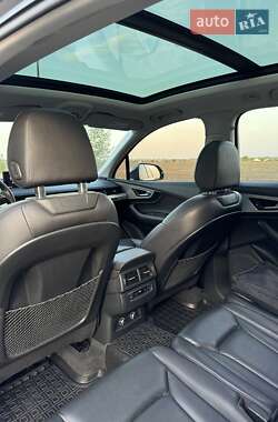 Внедорожник / Кроссовер Audi Q7 2019 в 