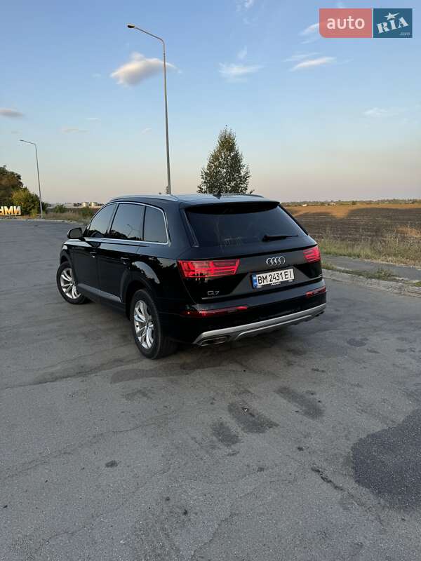 Позашляховик / Кросовер Audi Q7 2019 в Києві