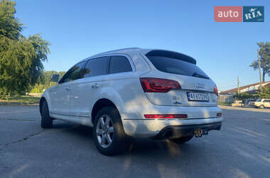 Позашляховик / Кросовер Audi Q7 2015 в 