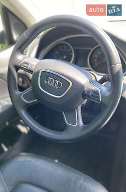 Позашляховик / Кросовер Audi Q7 2015 в 