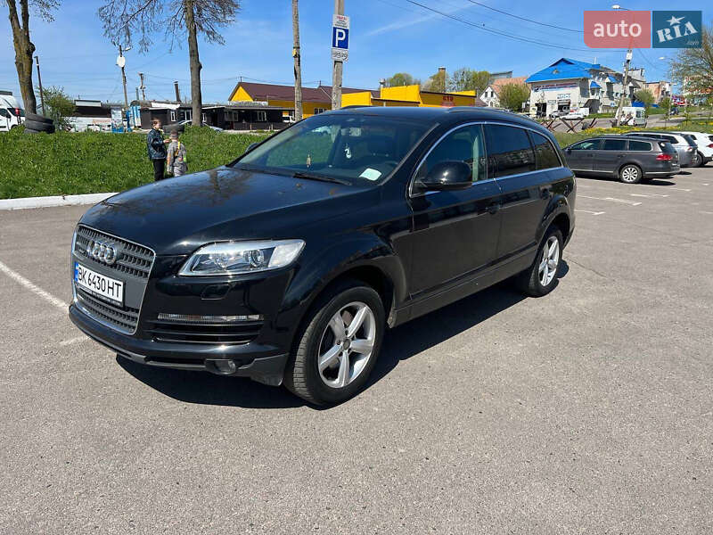 Внедорожник / Кроссовер Audi Q7 2007 в Ровно