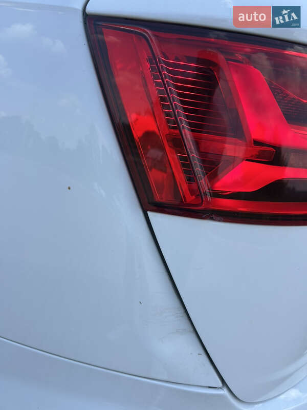 Внедорожник / Кроссовер Audi Q7 2015 в Подгайцах