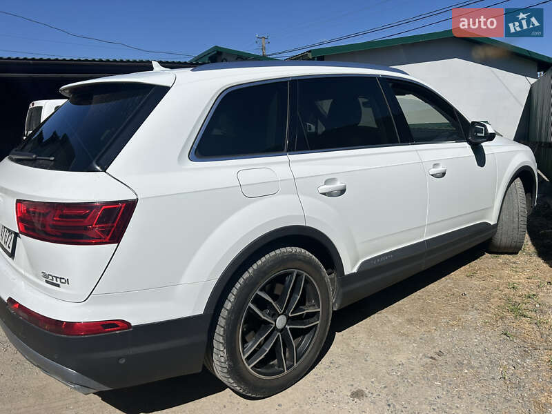 Внедорожник / Кроссовер Audi Q7 2015 в Подгайцах