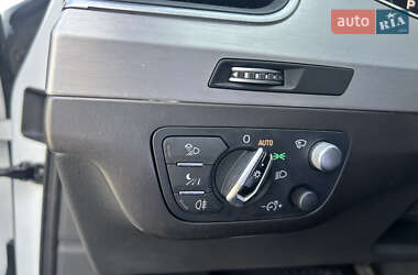 Позашляховик / Кросовер Audi Q7 2015 в 