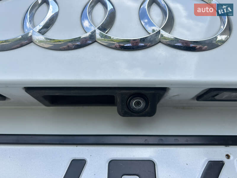 Внедорожник / Кроссовер Audi Q7 2015 в Подгайцах