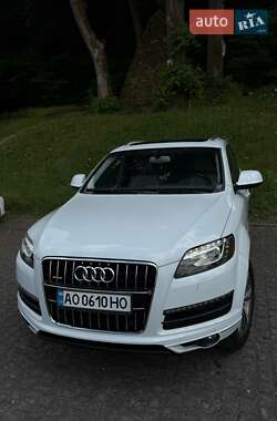 Позашляховик / Кросовер Audi Q7 2012 в Хусті