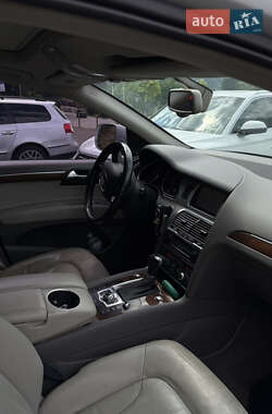 Внедорожник / Кроссовер Audi Q7 2012 в Хусте