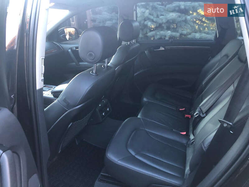 Внедорожник / Кроссовер Audi Q7 2014 в Кривом Роге