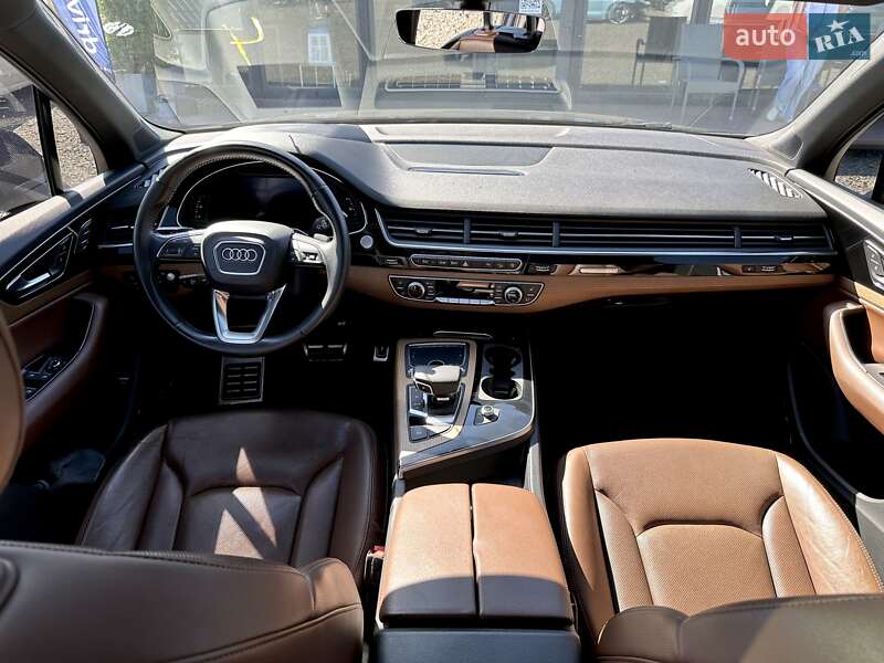 Внедорожник / Кроссовер Audi Q7 2017 в Луцке