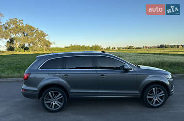 Внедорожник / Кроссовер Audi Q7 2009 в 
