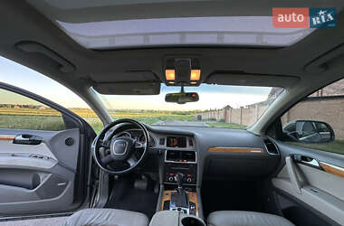 Внедорожник / Кроссовер Audi Q7 2009 в 