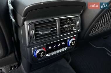 Внедорожник / Кроссовер Audi Q7 2016 в 