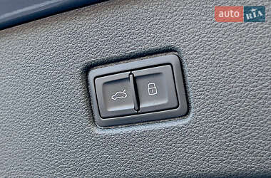 Внедорожник / Кроссовер Audi Q7 2017 в 