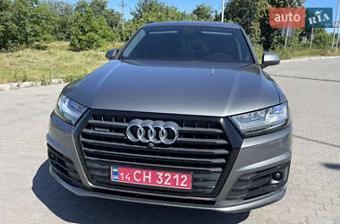 Внедорожник / Кроссовер Audi Q7 2018 в 