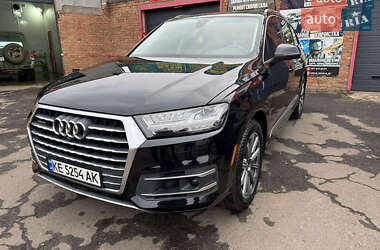 Внедорожник / Кроссовер Audi Q7 2017 в 