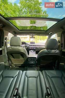 Позашляховик / Кросовер Audi Q7 2016 в 