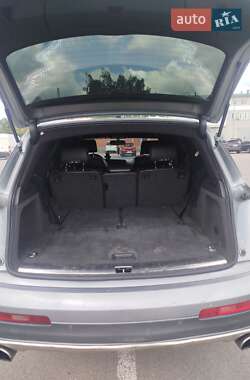 Внедорожник / Кроссовер Audi Q7 2007 в 