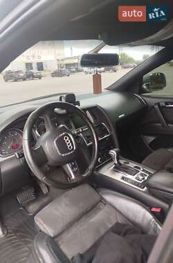 Внедорожник / Кроссовер Audi Q7 2007 в 